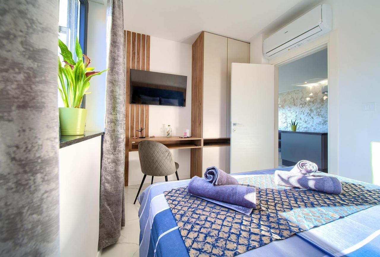 Penthouse Rosa Apartment Malinska Exterior photo